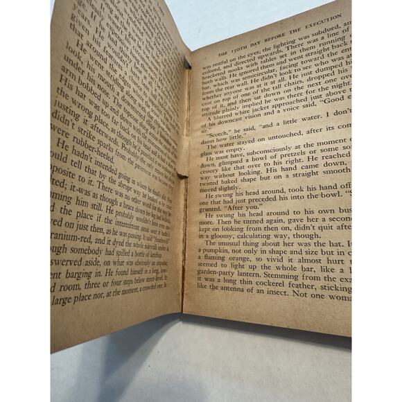 Phamtom Lady, William Irish 1st Printing Pocket Book #253 PB 44 Novel VTG - Picture 8 of 8